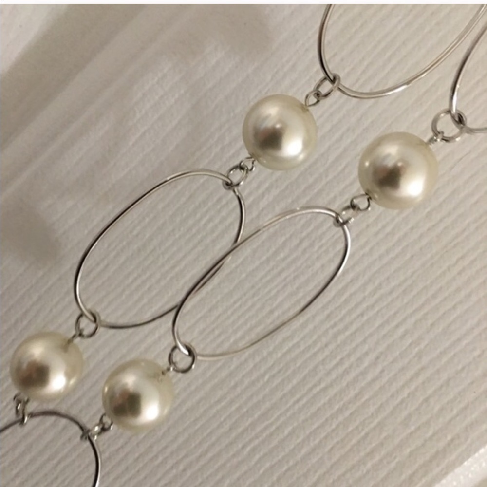 Classic faux pearl stylish necklace
